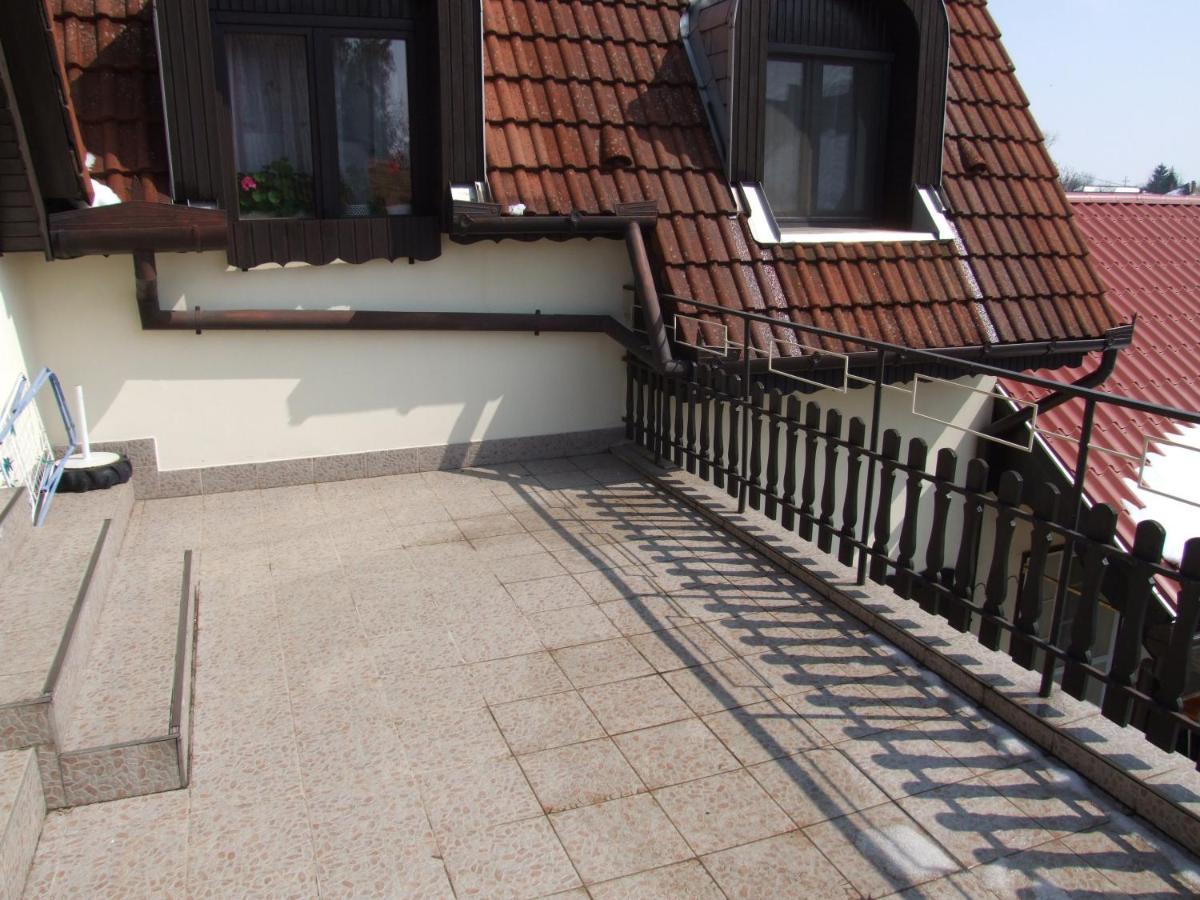 Revesz Vendeghaz Hotel Harkany Bagian luar foto
