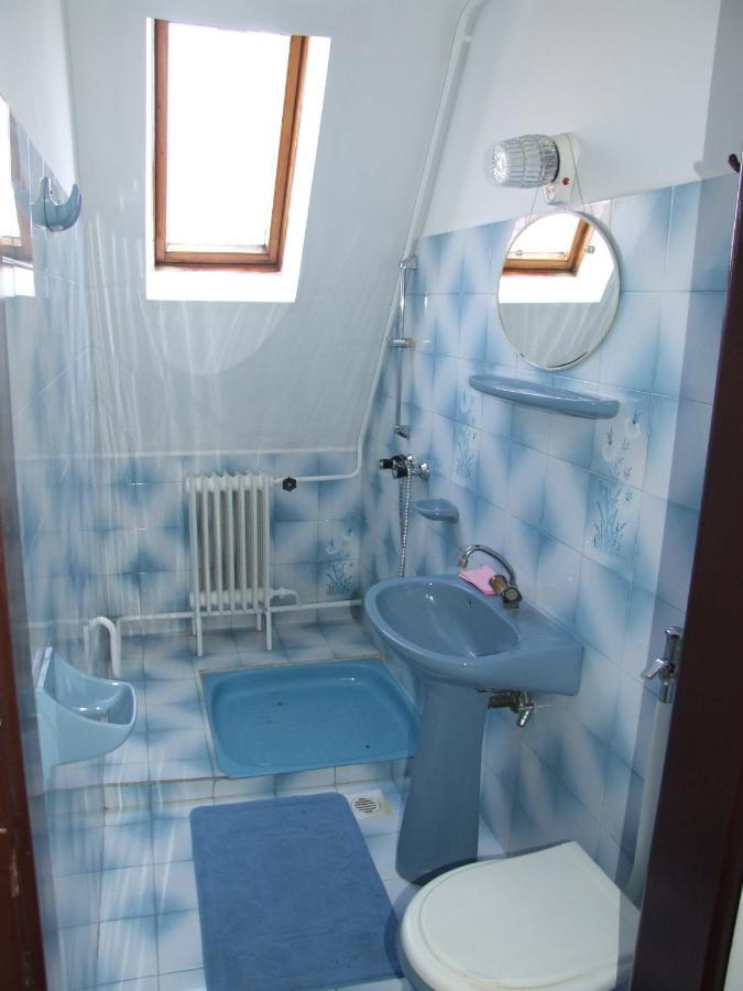 Revesz Vendeghaz Hotel Harkany Ruang foto
