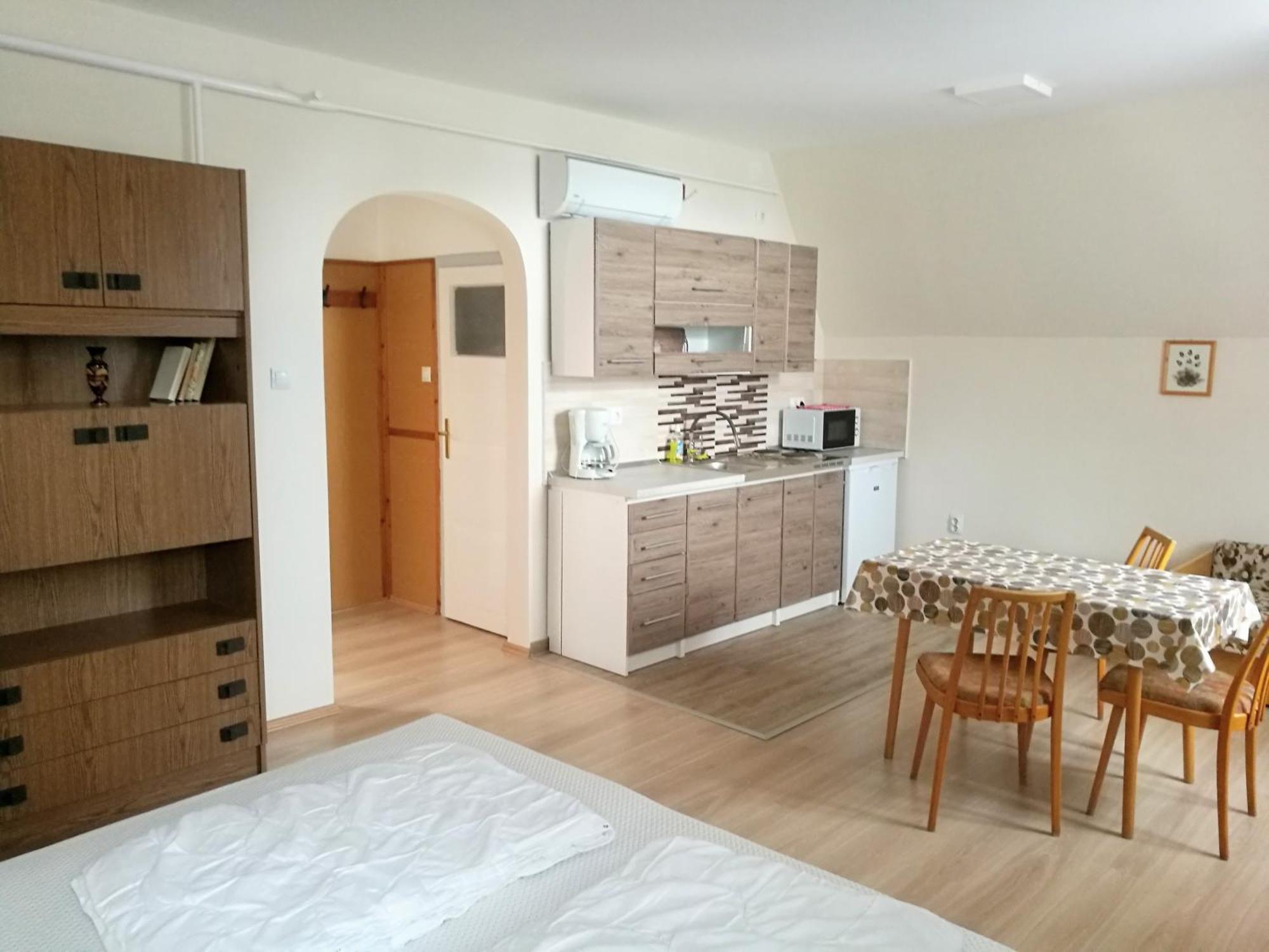 Revesz Vendeghaz Hotel Harkany Bagian luar foto